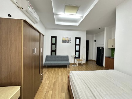 Căn Hộ Dịch Vụ Đẹp Hẻm Ô Tô Gần Khu Công Nghiệp Tân Bình, 27m2
