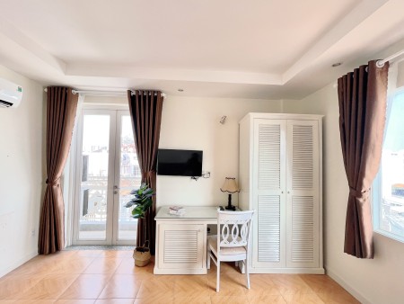 Căn hộ studio ban công, cửa sổ lớn ngay trung tâm quận 7️, 25m2