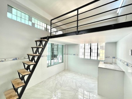 CHO THUÊ DUPLEX NGAY NGÃ TƯ HÀNG XANH, 30m2