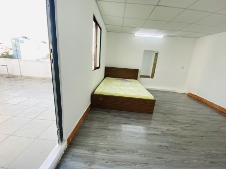 Cho thuê phòng rộng thoải mái có bancol Tân Bình!!, 25m2