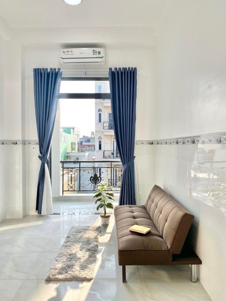 Cho thuê căn hộ Mini có gác,bancon cửa sổ lớn. Gần cresscent Mall, Lottemart quận 7, 35m2