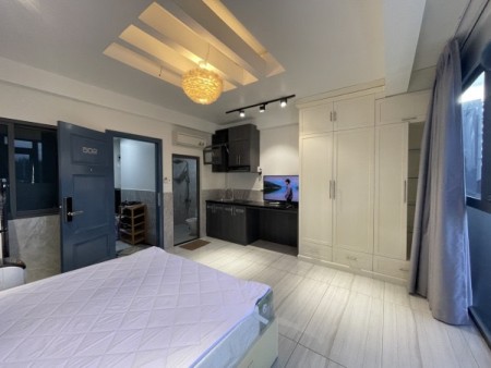Căn hộ studio full nội thất của sổ siêu to ngay trung tâm quận 7, 30m2