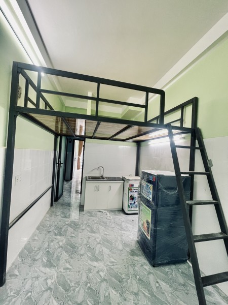 DUPLEX bancon máy giặt riêng gần chợ Xóm Chiếu Q4, 35m2