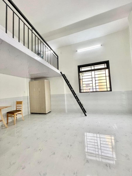 Phòng rộng rãi gần đh HUFI Tân Phú, 35m2
