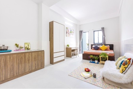 CĂN HỘ DỊCH VỤ CAO CẤP, BAN CÔNG RỘNG, NGAY KHU SÂN BAY, 30m2
