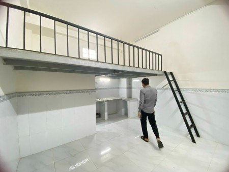PHÒNG TRỌ CAO CẤP, GÁC CAO THOÁNG, GẦN ĐH VĂN HIẾN, 30m2