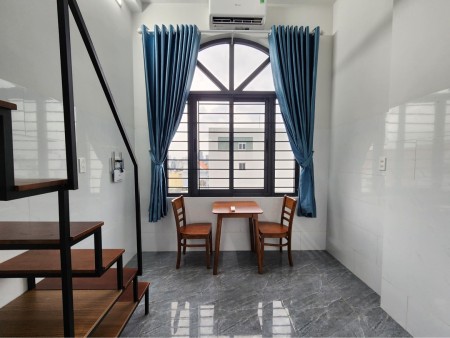 Trống sẵn gác cao cửa sổ lớn sát ĐH Ufm Ngay Lâm Văn Bền Quận 7, 36m2