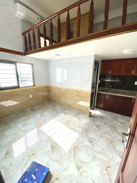 CĂN HỘ DỊCH VỤ CAO CẤP NỘI THẤT GỖ SANG TRỌNG, GẦN NGÃ TƯ GÒ MÂY, 30m2
