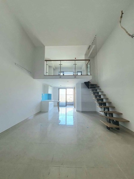 Căn hộ rộng 40m2 có gác_Ban công_công viên Hoàng Văn Thụ Tân Bình, 40m2