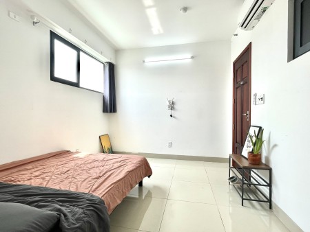 Trống CHDV Studio full nt_cửa sổ ngay Chợ Tân Mỹ_gần PMH_Crescent mall_đh Rmit,TDT,Ufm, 30m2