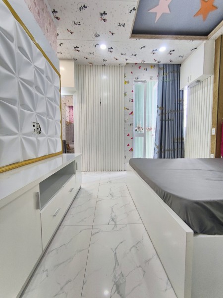 Cho thuê căn hộ mini gần cầu tạ quang bửu,cầu chánh hưng-kdc bông sao-Quận 8, 28m2
