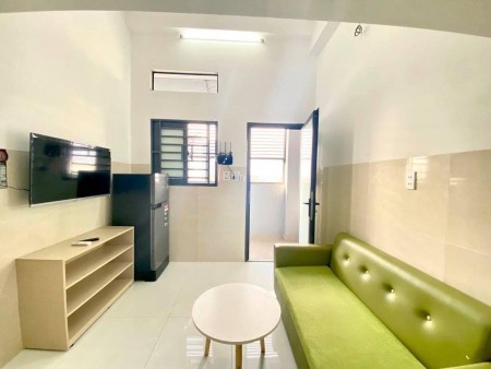 Căn hộ Duplex gác cao , Full NT , Gần chợ Lý Phục Man - KCX, 30m2