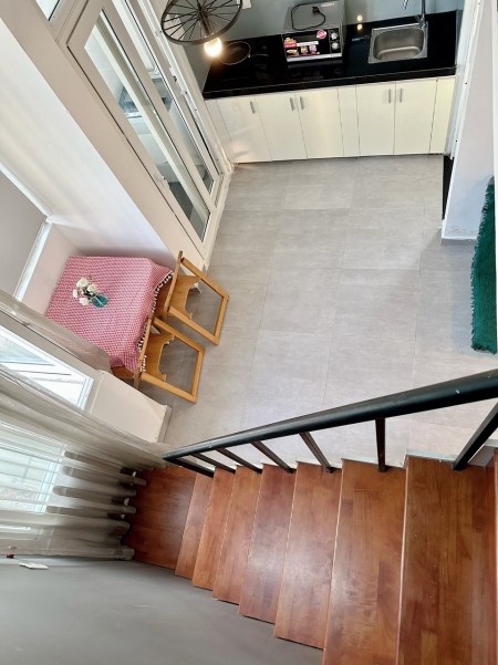 Căn hộ duplex full nội thất, cửa sổ thoáng mát, gần đại học UFM quận 7, 30m2