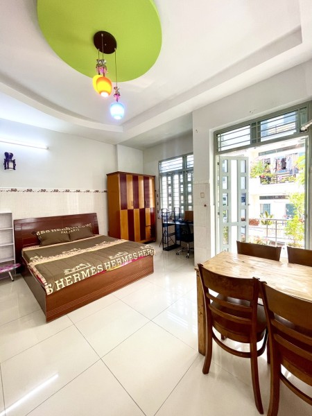Khai Trương Căn Hộ_Ban Công_Cửa Sổ Rộng 35m2,Gần ĐH Luật, Cầu Khánh Hội Q4, 35m2