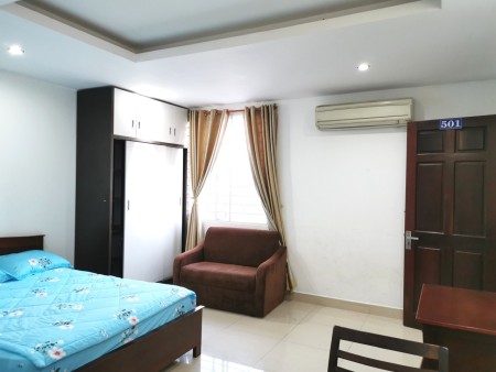 Căn hộ Studio cửa sổ , Full NT , gần chợ Lý Phục Man - Quận 7, 30m2