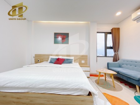 Căn hộ full nội thất cửa sổ lớn free phí Quận 4, 40m2