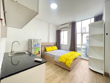 Studio full nội thất bên cạnh Phố đi bộ Bùi Viện, 30m2
