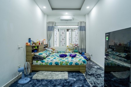 STUDIO FULL NỘI THẤT GẦN Lotte Mart - ĐH Tôn Đức Thắng., 33m2