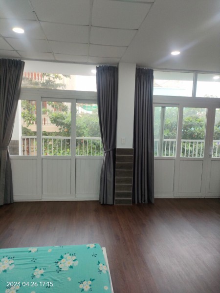 STUDIO BAN CÔNG, FULL NỘI THẤT, Tân Kiểng, Quận 7, 40m2