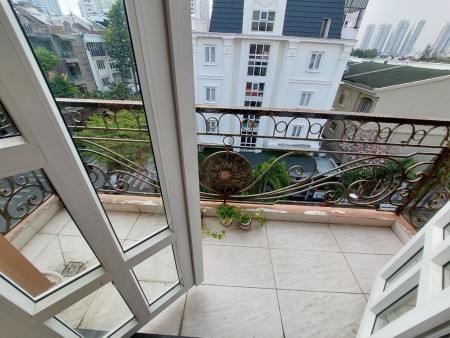 STUDIO BANCON FULL NỘI THẤT NGAY Phú Mỹ Hưng - Skygarden, 35m2