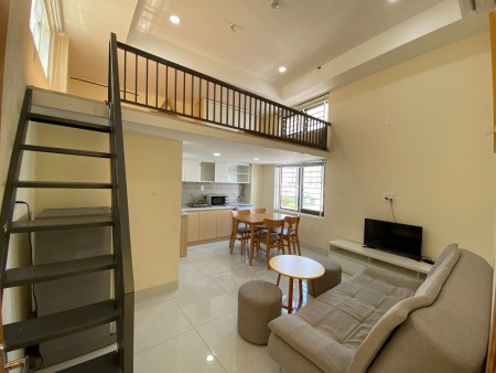 Duplex full nội thất gần TDTU, RMIT, gác cao 1m7, cửa sổ lớn, 40m2