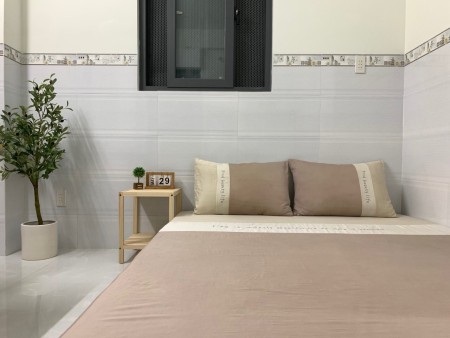 Cho thuê studio mặt tiền giá sinh viên ở Huỳnh Tấn Phát, 30m2