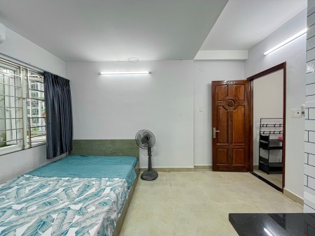 Căn Studio ban công_Giảm giá sốc_Gần ĐH TĐTU, RMIT, LOTTE SC VIVO Q7, 30m2