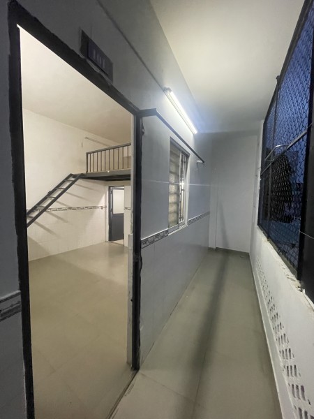 Phòng trọ có gác giá rẻ gần trường ĐH Hufi, 30m2