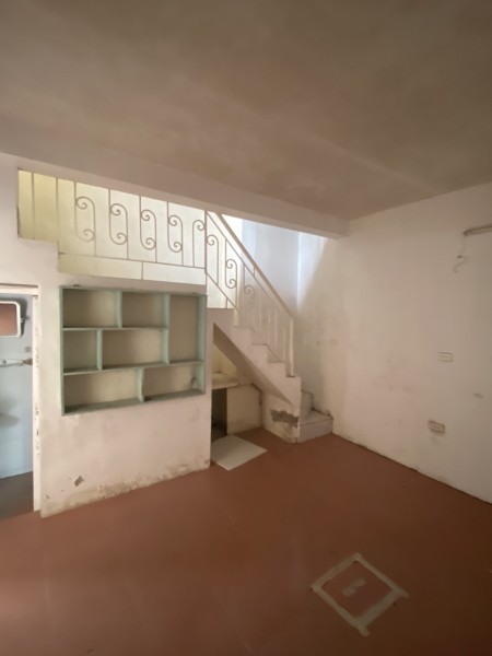 Cho thuê nhà mặt ngõ 279 Phố Đội Cấn, Ba Đình. Kinh doanh hoặc ở bất chấp. Chỉ 10tr, 38m2