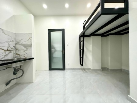 Phòng trọ giá rẻ gần chợ Phạm Văn Bạch Tân Bình, 27m2