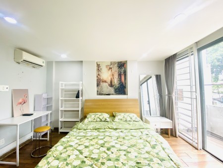 Căn hộ Studio ban công, máy giặt riêng, gần Ngã 5 Cống Quỳnh quận 1, 30m2