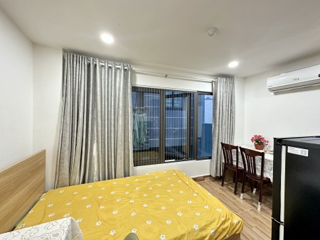Cho thuê căn hộ full nội thất cửa sổ thoáng Tân Quy Lotte Quận 7, 30m2
