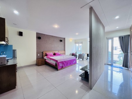 Căn Hộ Studio Ban công, Đầy Đủ Tiện Nghi Tại Trung Tâm Quận 7, 40m2