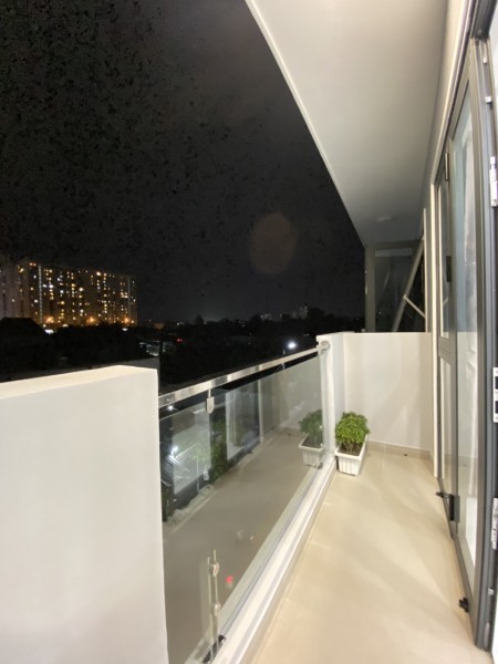 STUDIO NỘI THẤT CAO CẤP BAN CÔNG RỘNG RÃI Q7 , 40m2