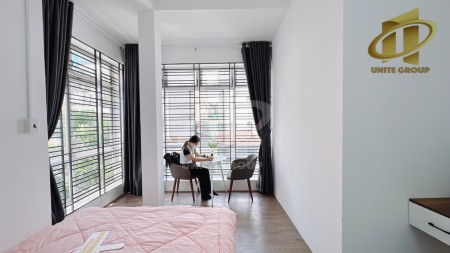 Studio tách bếp Q10 có cửa sổ lớn sát UEH, ĐH Y Dược, BV Chợ Rẫy, 30m2