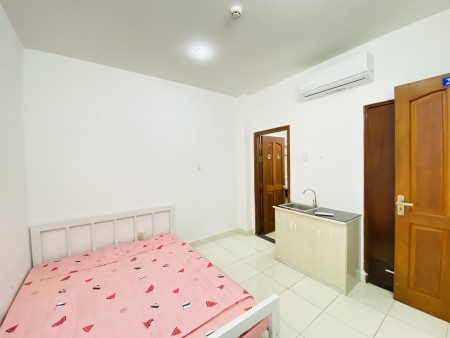 Căn Hộ DV Full NT - Nằm ngay Vincom Cộng Hoà, 30m2