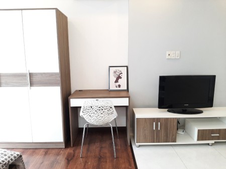 Quận 1 căn hộ Studio ban công máy giặt riêng gần Bùi Viện Bitexco, 30m2