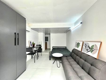 Căn hộ ban Studio y hình, full nội thất ở công viên Hoàng Văn Thụ, 35m2