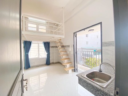 Căn Hộ Ban Công gần đh Tài chính -marketing, Vinmart, Chợ Lý Phục Man quận 7, 35m2