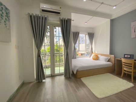 2PN BANCON VIEW SÔNG GẦN DH LUẬT - CHỢ BẾN THÀNH QUẬN 4, 65m2