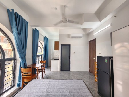 STUDIO FULL NỘI THẤT-CỬA SỔ TO-SÁNG SỦA-MÁT MẺ Q7, 25m2