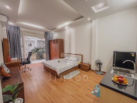Studio full nội thất ban công gần ĐH TDT, ĐH RMIT, LOTTE, 40m2