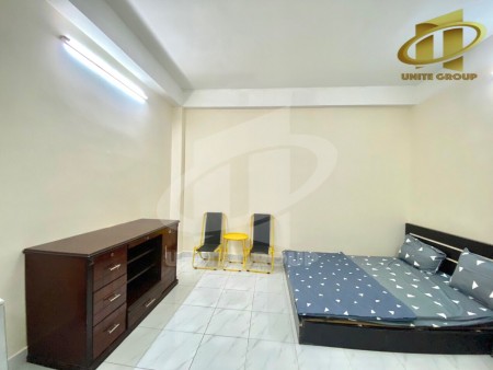 Studio trống HSSV nội thất cơ bản ngay quận 7, 30m2