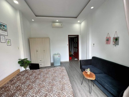 STUDIO CÓ BAN CÔNG FULL NỘI THẤT SIÊU RỘNG gần chợ Tân Mỹ Q7 MÀ CHỈ, 25m2