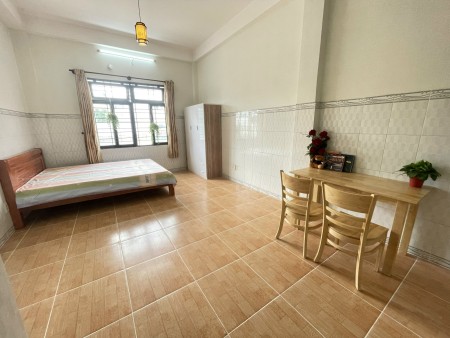 Căn hộ dịch vụ y hình có Nội Thất ở Tân Hương Tân Phú, 30m2