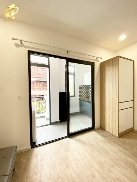 Căn hộ Ban Công full nội thất gần đh Tài chính -marketing quận 7, 30m2