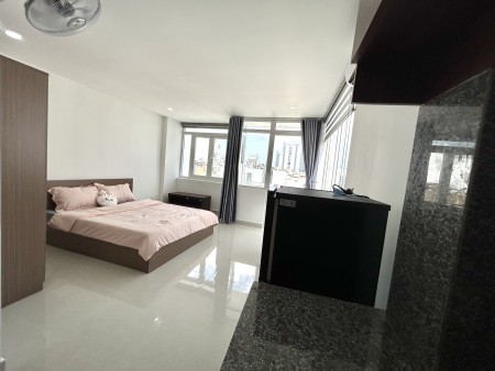 Quận 10 căn hộ Studio cao cấp ban công rộng_máy giặt riêng_gần Q1_Q5_Q3, 35m2