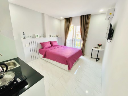 Căn hộ dịch vụ đầy đủ tiện nghi tại Phạm Thái Bường, Phú Mỹ Hưng, Quận 7, 35m2