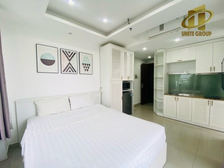 CĂN HỘ FULL NỘI THẤT SIÊU SANG XỊN CỬA SỔ THOÁNG MÁT GẦN CRESCENT MALL , 40m2