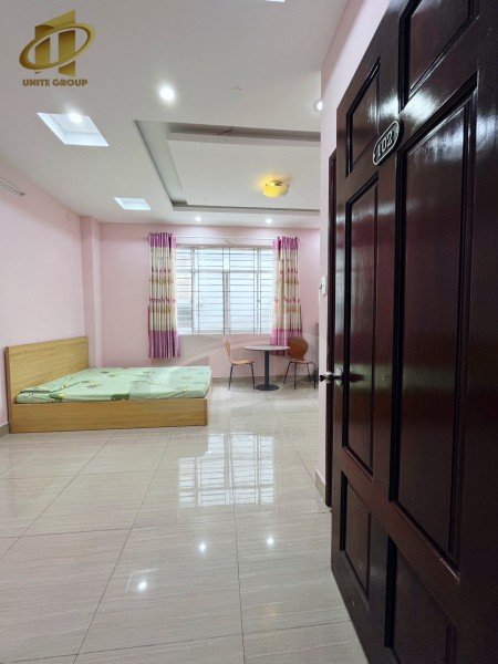 STUDIO FULL NỘI THẤT CÓ CỬA SỔ NGAY VÒNG XOAY TRUNG SƠN Q8 gần cầu NVC, TDTU RMIT, 35m2